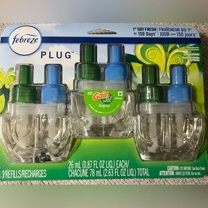 New in box ! Febreeze Gain scented air refills 3 pack . The double filters